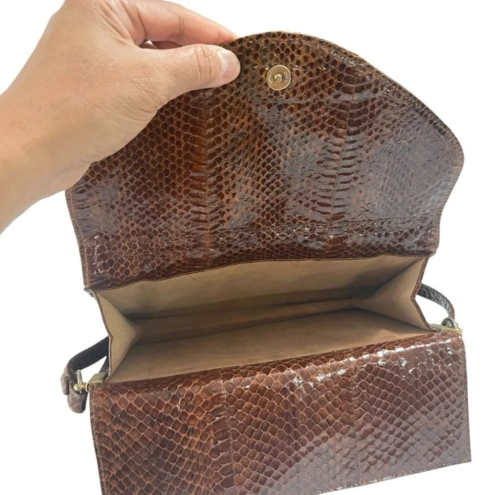 Vintage Brown Snakeskin Envelope Shoulder Bag Crossbody Purse 10”L x 6.5”W x 4”D